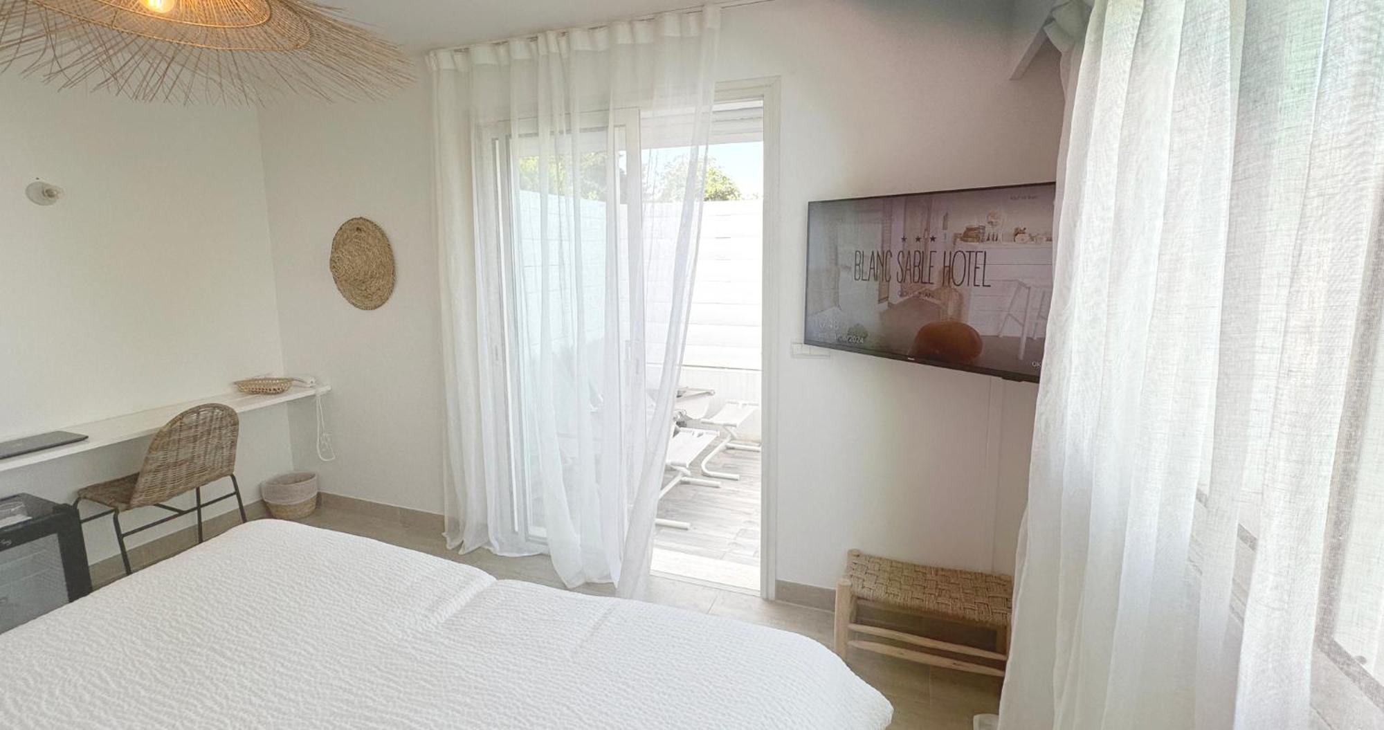 Blanc Sable Hotel Golfe-Juan Kültér fotó